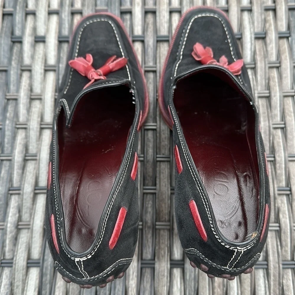 TOD’S Kiltie Tassel Black Suede Loafer Pumps